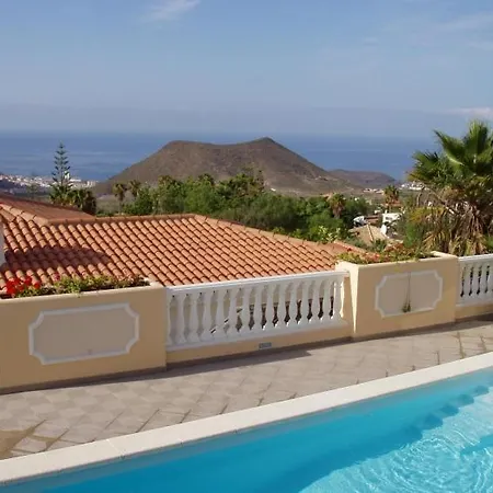 Ferienhaus Sleeps 2 Pool Wifi *